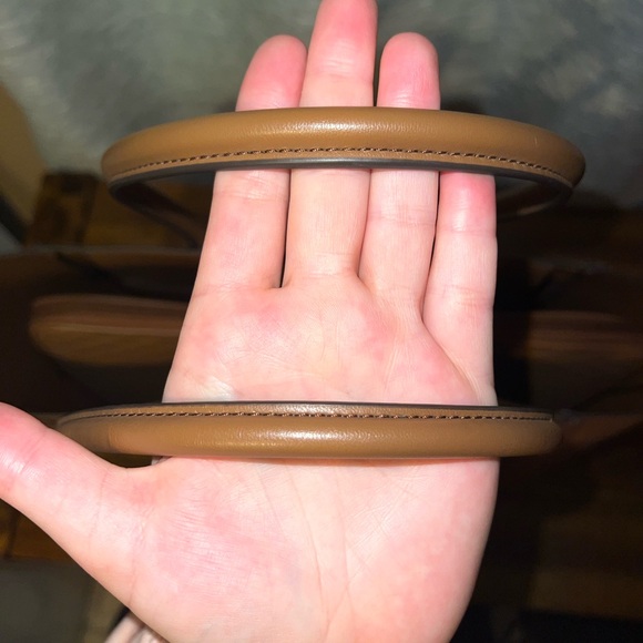 Michael Kors Kali Leather Large Tote Purse Satchel with Laptop / iPad Case - Picture 9 of 10